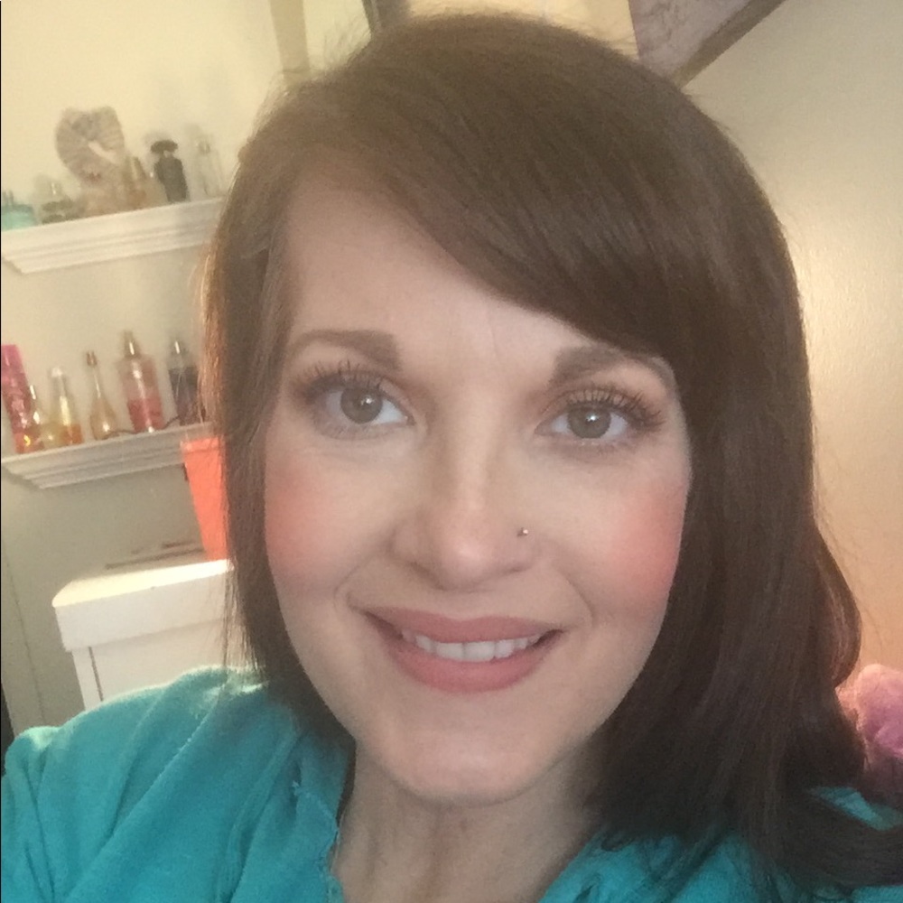 Meet your Posher, Nancy